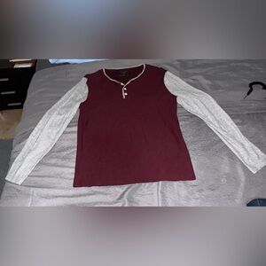 I am selling a size small Abercrombie & Fitch long sleeve shirt